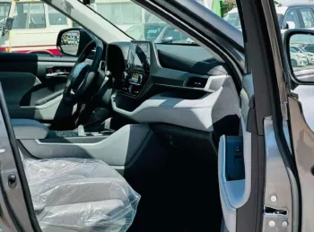 Toyota Highlander Hybrid 2.5L 4Cyl 2023