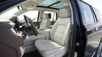 GMC Yukon Denali 2023 V8
