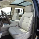 GMC Yukon Denali 2023 V8 - Thumbnail 10