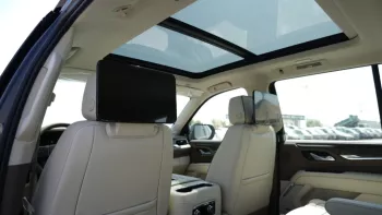 GMC Yukon Denali 2023 V8