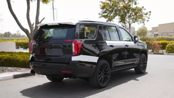 GMC Denali Yuken Black Edition 2023 V8