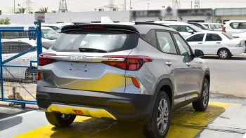 New Kia Seltos 1.6L 4Cyl FWD 2023 | Dubai Export Auto