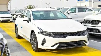 Kia K5 FWD 2023 V4 Mid Option
