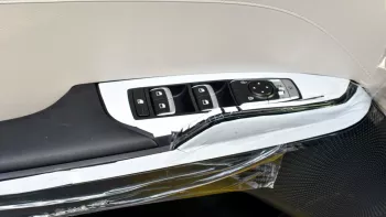 Kia K5 FWD 2023 V4 Mid Option