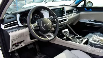 Kia K5 FWD 2023 V4 Mid Option