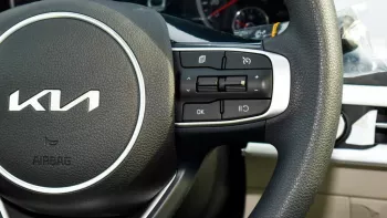 Kia K5 FWD 2023 V4 Mid Option