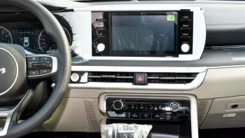 Kia K5 FWD 2023 V4 Mid Option