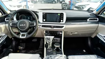 Kia K5 FWD 2023 V4 Mid Option