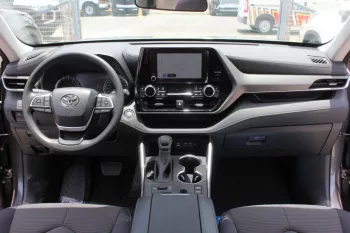 TOYOTA HIGHLANDER LE AWD 2.4L PETROL 2023