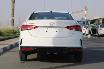 LHD - HYUNDAI ACCENT 1.4L PETROL COMFORT AUTOMATIC - WHITE