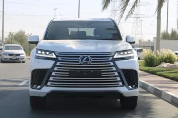 RHD - LEXUS LX500D 3.3L DIESEL SPORT AUTOMATIC WHITE 2023