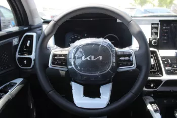 KIA Sorento 2.5l petrol 2023 Model Year V4