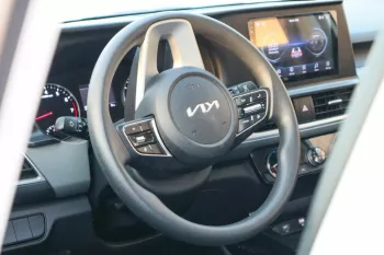 KIA SELTOS 1.6L FULL-OPTION MODEL 2023