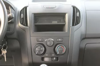 2022 ISUZU D-MAX 2.5L, 4x4, DC, MT, DIESEL