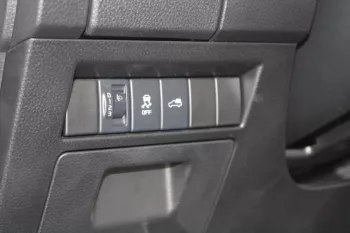 LHD - ISUZU D-MAX 2023 3.0L DIESEL DOUBLE CAB 4WD FULL OPTIONS - AUTOMATIC - SILVER