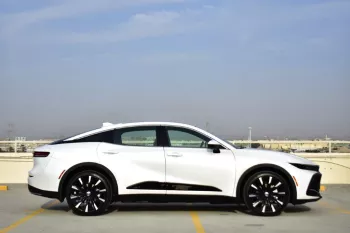 2023 MODEL TOYOTA CROWN PLATINUM HYBRIDMAX 2.4L AWD AUTOMATIC