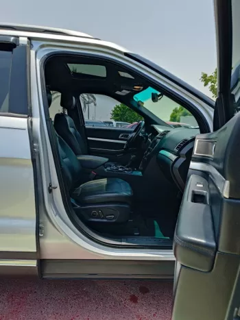 FORD EXPLORER XLT FULL OPTION 3.5L V6 SILVER COLOR 2016