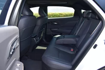 2023 TOYOTA CROWN PLATINUM HYBRIDMAX 2.4L AWD AUTOMATIC – TWO TONE