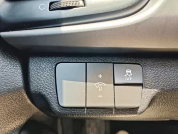 KIA RIO HATCHBACK 1.6L V4 PETROL RED 2019 USED