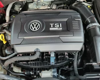 Volkswagen Golf R Edition 2017 GCC Specs V4 RED Color