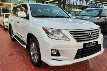 Lexus LX570 2011 4WD V8 White Color
