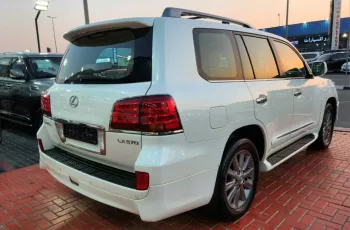 Lexus LX570 2011 4WD V8 White Color