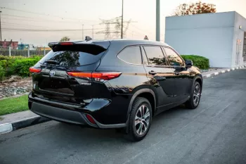Toyota highlander hybrid 2021 Model Year