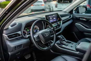 Toyota highlander hybrid 2021 Model Year