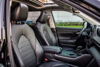 Toyota highlander hybrid 2021 Model Year