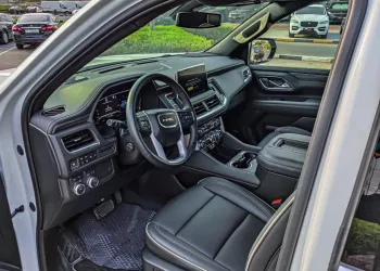 GMC Yukon 2022 Model Year White Color