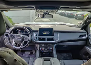GMC Yukon 2022 Model Year White Color