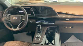 LHD - CADILLAC ESCALADE 62.L PETROL ESV V AUTOMATIC 2023
