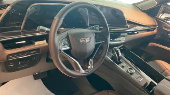 LHD - CADILLAC ESCALADE 62.L PETROL ESV V AUTOMATIC 2023