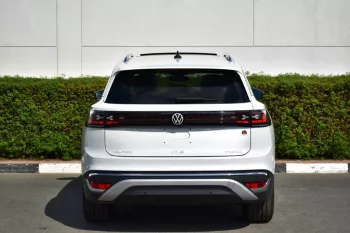 2022 VOLKSWAGEN ID6 CROZZ LITE PRO EV WHITE COLOR