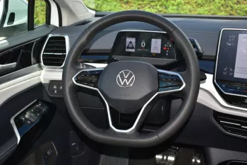 2022 VOLKSWAGEN ID6 CROZZ LITE PRO EV WHITE COLOR