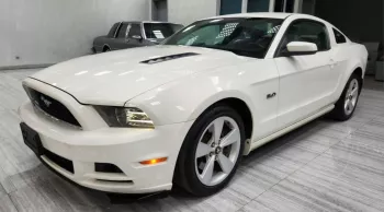 Ford Mustang GT V8 2013 GCC Specs White Color