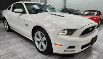 Ford Mustang GT V8 2013 GCC Specs White Color