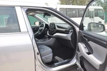 LHD - TOYOTA HIGHLANDER 2.5L HYBIRD LIMITED AUTOMATIC 2023