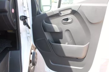 LHD - RENAULT MASTER 2.3L DIESEL PANEL VAN 2023 MODEL YEAR - MANUAL