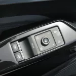 VOLKSWAGEN ID.4 CROSS PRO FULL ELECTRIC 2023 MODEL YEAR GREY - Thumbnail 7