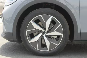 VOLKSWAGEN ID.4 CROSS PRO FULL ELECTRIC 2023 MODEL YEAR GREY