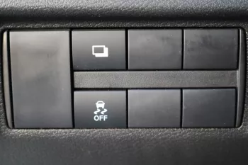 NISSAN SUNNY 1.6L MODEL YEAR 2023 MODEL YEAR WHITE
