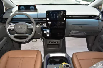2022 HYUNDAI STARIA PREMIUM CEO 2.2 CRDI AUTOMATIC AWD (7 SEATER)