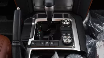 Toyota Land Cruiser VXR 5.7 2021 Model Year