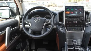 Toyota Land Cruiser VXR 5.7 2021 Model Year