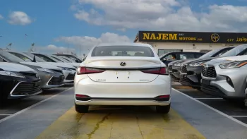 Lexus ES 300h Hybrid V4 2023 Model Year White Color