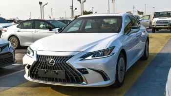 Lexus ES300h Hybrid 2023 White Color
