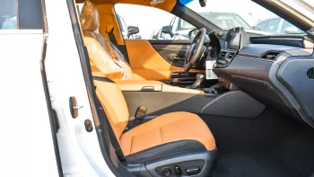 Lexus ES300h Hybrid 2023 White Color
