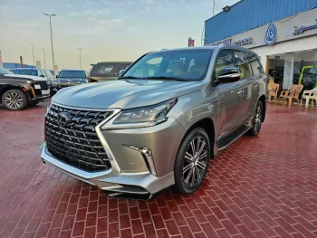 Lexus LX 570 5.7L V8 VIP A/T GRAY COLOR 2021