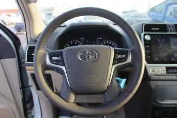 TOYOTA PRADO 2.7L VX 2023 4WD 5 DOORS